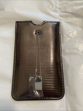 Pre-owned Burberry London Metallic Slim Pouch Sleeve. Shiny bronze